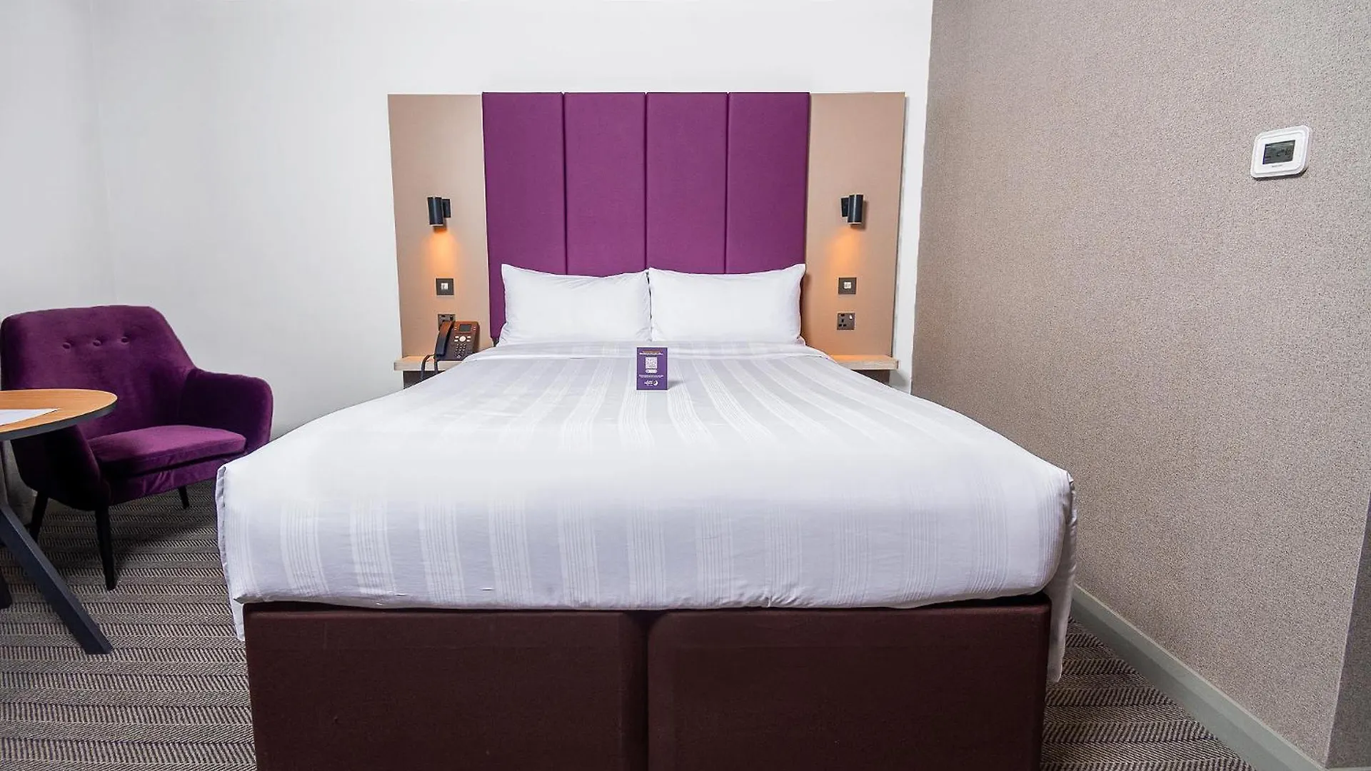 Premier Inn Dubai International Airport 3*,  Émirats arabes unis