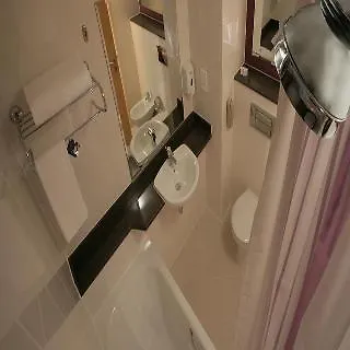 Premier Inn Dubai International Airport Hotel
